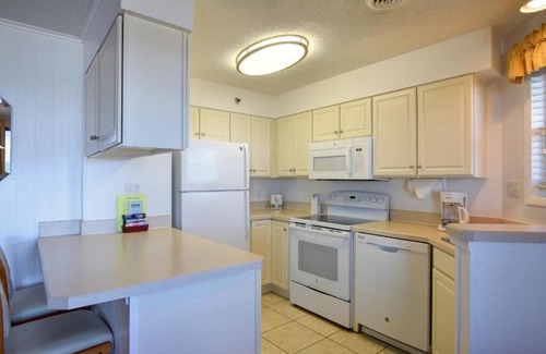 Colington Complejo | Charming 2-bedroom resort across the street from the ocean in Kill Devil Hills.