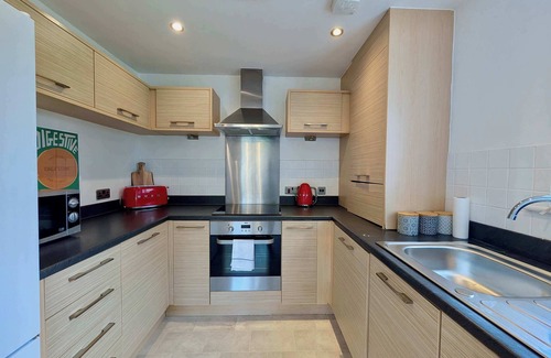 South Norwood Apartamento | Charming 2-Bedroom Flat in London