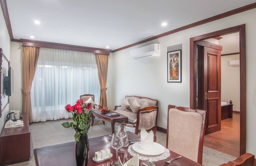 Sangkat Sla Kram Apartamento | Charming 2-bedroom with Kitchen, Pool, Fitness room