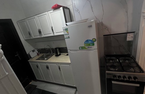 Medina Apartamento | Charming 2-bedroom apartment in delightful المدينة المنورة with AC, WiFi
