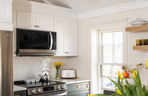 North Kingstown Condominio | Charming 2-bedroom escape in the center of historic Wickford Village