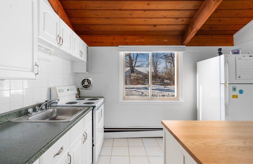 Wakefield-Peacedale Casa | Charming 2-bedroom house in South Kingstown