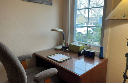 Port Hueneme Cabaña | Charming 2-bedrm. cottage 5 min from the beach! Mid-term Rental-30 day min.