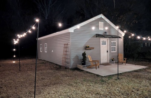 Elizabeth City Casa | Charming 2-bedroom house in Elizabeth City with AC