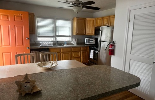 Wildwood Crest Apartamento | Charming 2-bedroom apartment with AC, WiFi in delightful Wildwood Crest