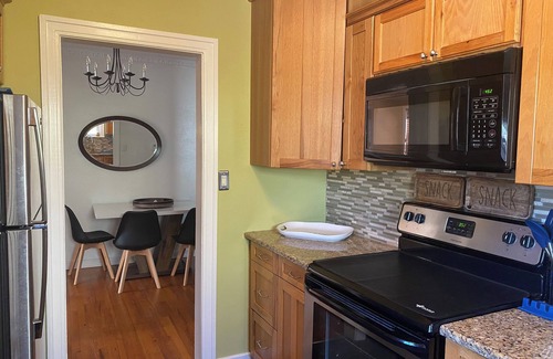 Disston Heights Casa | Charming 2-bedroom bungalow in St. Petersburg close to beaches and downtown.
