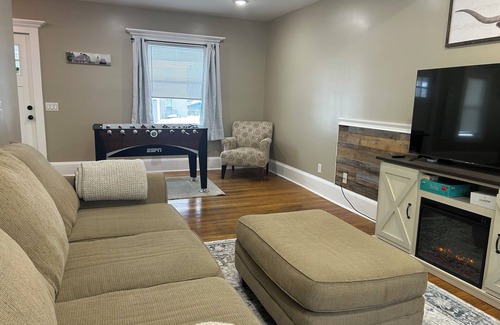 Parish Casa | Charming 2-bedroom 1.5-bath Townhome Near I81. Snowmobile & Angler Dream!