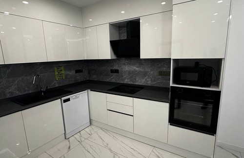 Kyrenia Apartamento | Charming 2-bedroom & 2-bathroom apartment with AC, WiFi in Girne / Kyrenia TRNC