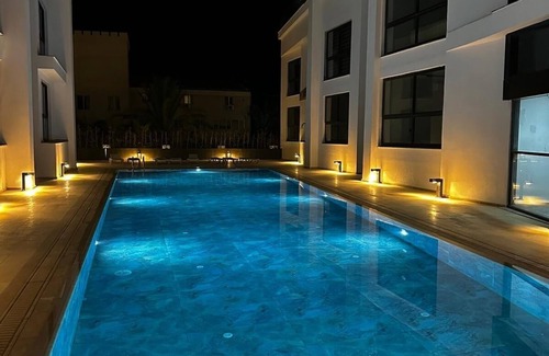 Kyrenia Apartamento | Charming 2-bedroom & 2-bathroom apartment with AC, WiFi in Girne / Kyrenia TRNC