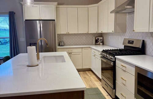 Ely Casa | Charming 2-bedroom 2 bath townhome with WiFi, AC in peaceful Ely