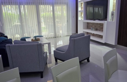 Punta Cana Apartamento | Charming 2-bedroom apartment with WiFi, AC in lovely Punta Cana
