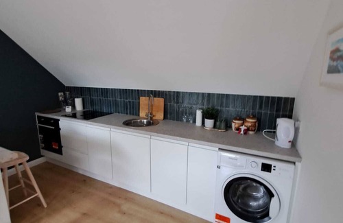 Blackwater Apartamento | Charming 2-bedroom apartment in Blackwater with WiFi