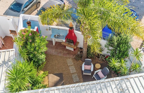 Santa Luzia Apartamento | Charming 2-bedroom apartment in fantastic Santa Luzia with WiFi, AC