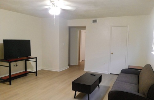 Kabrich Crescent Apartamento | Charming 2-bedroom Apartment in Blacksburg