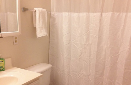 Kabrich Crescent Apartamento | Charming 2-bedroom Apartment in Blacksburg