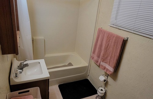 Radium Springs Otro | Charming 2-bedroom adobe casita in the country and farms