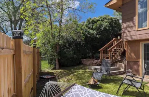 Rapid City Apartamento | Charming 2-bedroom apartment with WiFi, AC in fabulous Rapid City