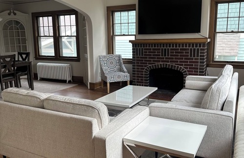 Macalester - Groveland Apartamento | Charming 2-bedroom apartment in Saint Paul. Near MAC, UST, St. Kate's.