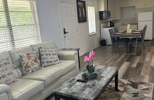 Killeen Casa | Charming 2-bedroom and 1-bath house with AC, WiFi in fantastic Killeen