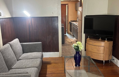 North Cambridge Apartamento | Charming 2-bedroom apartment in Cambridge with AC near Harvard Tufts porter sq