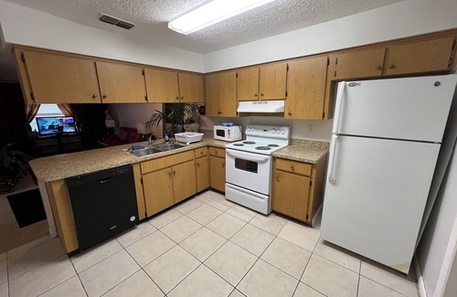 Lakeland Apartamento | Charming 2-bedroom apartment with WiFi, AC in terrific Lakeland