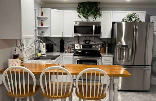Lakeland Apartamento | Charming 2-bedroom apartment in North of Lakeland with WiFi, AC