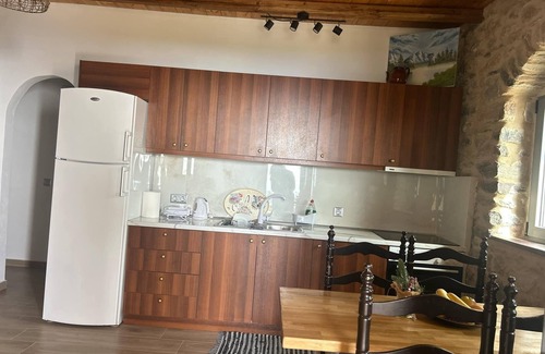 Thalames Apartamento | Charming 2-bedroom apartment with WiFi, AC in lovely Nomitsi