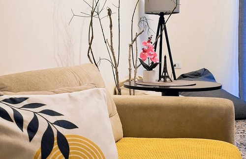 Batroun Apartamento | Charming 2 - bedroom apartment in Batroun town city