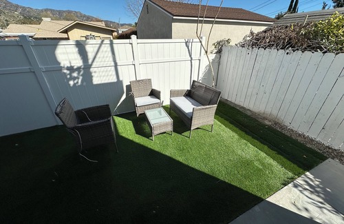 Burbank Apartamento | Charming 2-bedroom apartment with WiFi, AC in beautiful Burbank