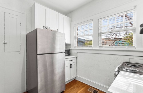 Decatur Apartamento | Charming 2-bedroom apartment in dowtown Decatur/ 20 min from downtown ATL