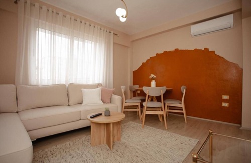 Shkoder Apartamento | Charming 2-bedroom apartment with WiFi, AC in wonderful Shkodër