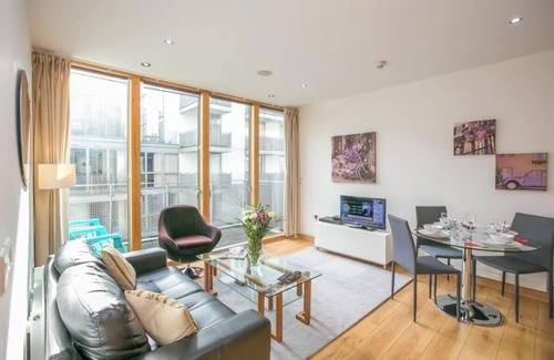 North Wall Apartamento | Charming 2-bedroom apartment in IFSC