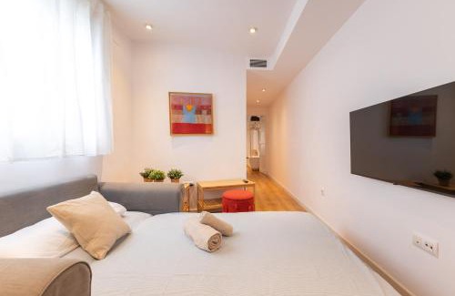 Los Remedios Apartamento | Charming 2 bedroom Apartment at Virgen de Begoña