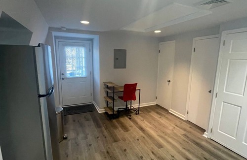 Aston Apartamento | Charming 2-bedroom apartment with WiFi, AC in welcoming Media