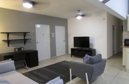 Canas Urbano Apartamento | CHARMING 2 BEDROOM APARTMENT+ 2 PARKING