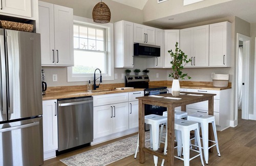 Avon Cabaña | Charming 2-bedroom, BRAND NEW custom home, linens provided, steps to the beach!