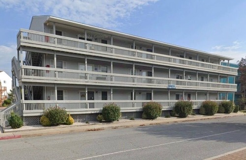 Caine Woods Condominio | Charming 2-bedroom condo with WiFi, AC in fantastic North Ocean City
