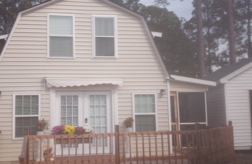 Murraysville Cabaña | Charming 2-bedroom cottage with all the amenities, breakfast items. Pet friendly