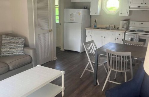 Winchester Cabina | Charming 2-bedroom cabin in marvelous Winchester with WiFi, AC