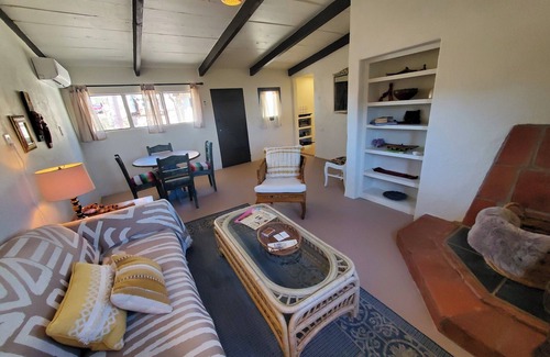 Tucson Cabina | Charming 2 Bedroom Casita on Historic Tucson Ranch Scenic Views & Rustic Appeal