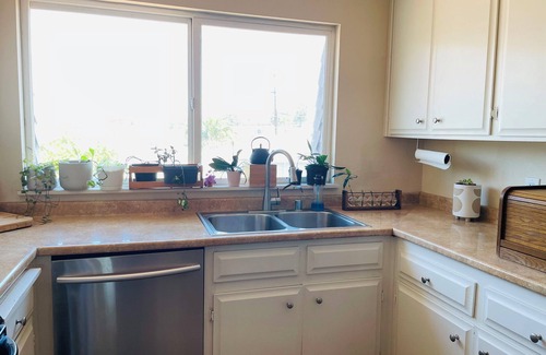 Kensington Condominio | Charming 2-bedroom condo in lovely San Diego