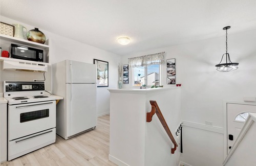 Northwest Calgary Condominio | Charming 2-bedroom condo central NW