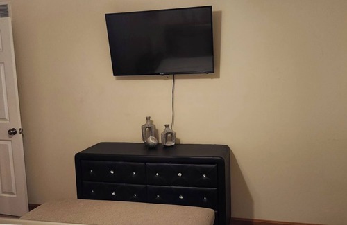 Canton Condominio | Charming 2-bedroom condo with WiFi, AC in delightful Canton