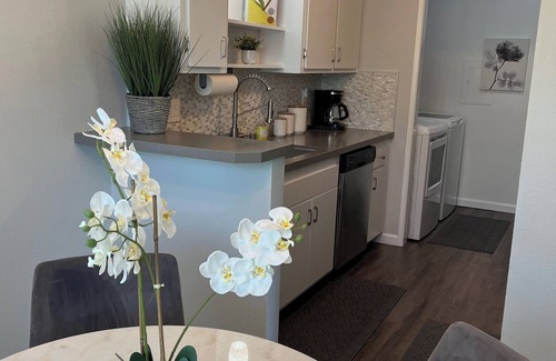 Fetters Hot Springs-Agua Caliente Condominio | Charming 2-bedroom condo with AC, WiFi in amazing Sonoma