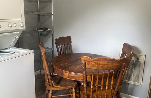 Meador Cabaña | Charming 2-bedroom cottage in Matewan with WiFi and AC