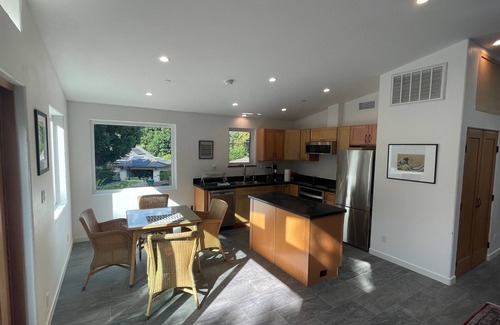 Goleta Casa | Charming 2-bedroom guest house in quiet neighborhood.