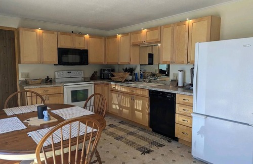 Hackensack Casa | Charming 2-bedroom house on pristine Baby Lake with WiFi in beautiful Hackensack