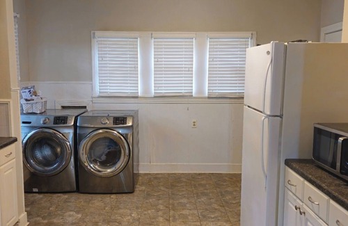 Highland Historic District Casa | Charming 2-bedroom house near downtown shreveport and bossier city.