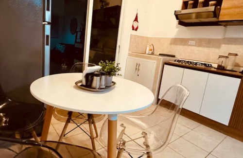 Santa Ana Casa | Charming 2-bedroom house in Santa Ana with WiFi and AC