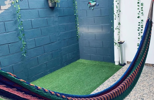 Santa Ana Casa | Charming 2-bedroom house with WiFi, AC, hot water in peaceful Santa Ana
